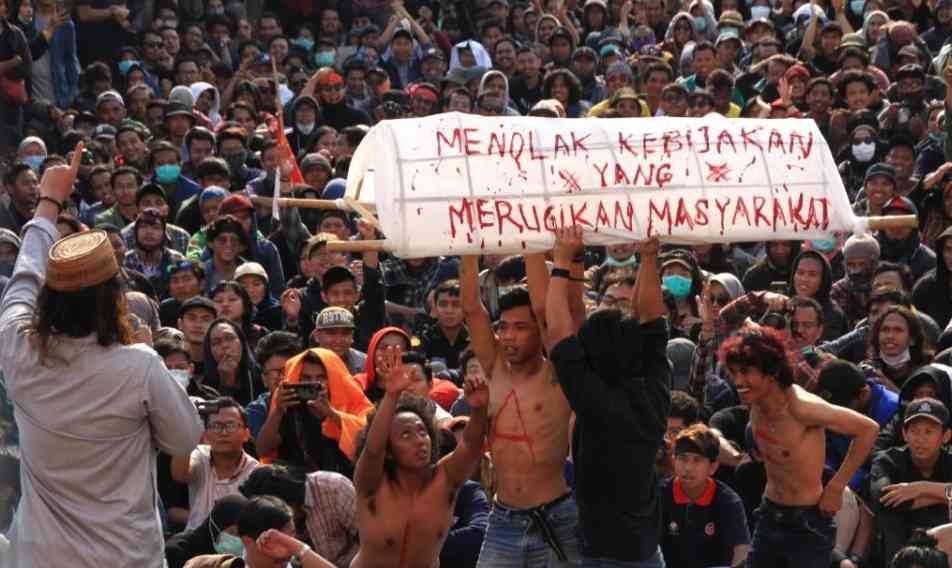 Aksi Massa